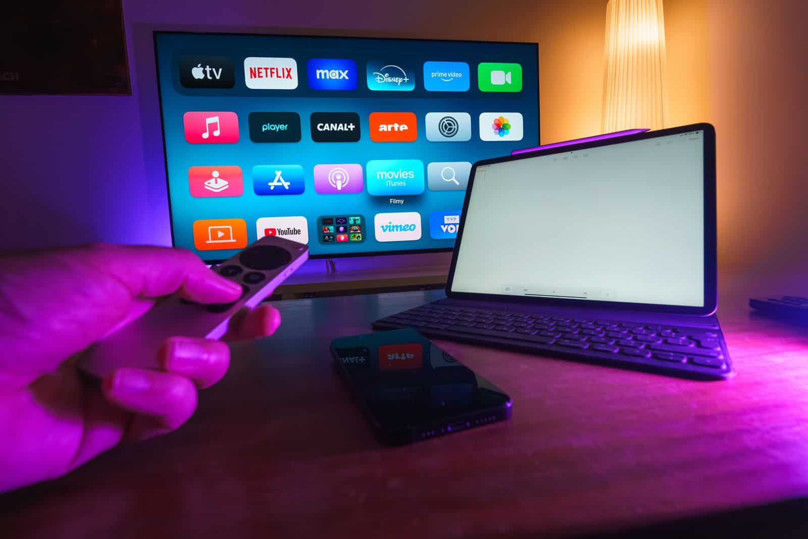 Strømmetjenester på smart-TV, nettbrett og mobil